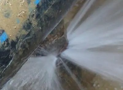 维西卫生间测漏水施工步骤